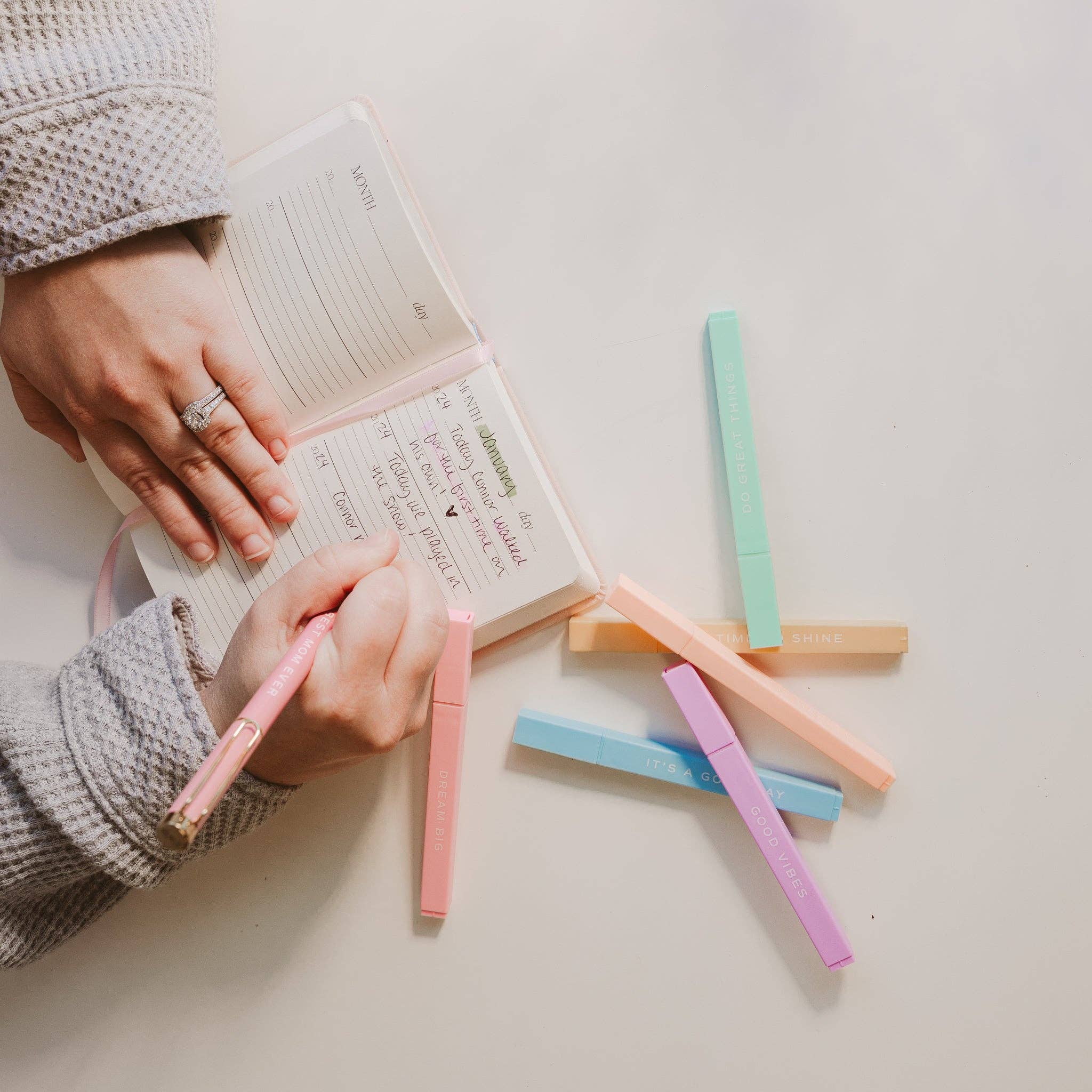 Do Great Things Highlighter Set - Stationery Set - HER Home Design Boutique